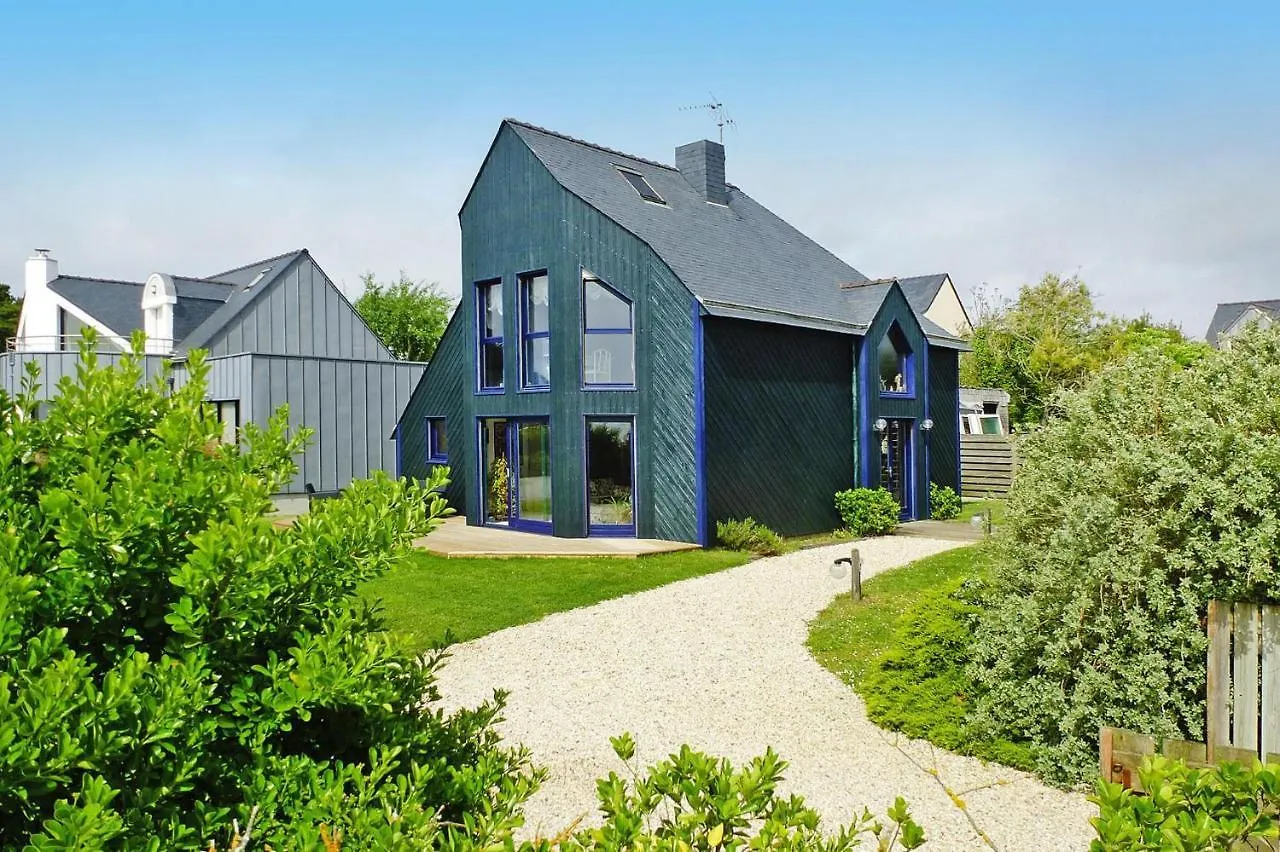 Beautiful Holiday Home With Sauna, Sea View Penestin
