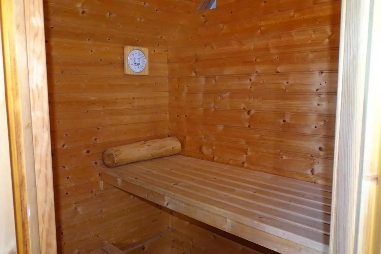 Beautiful Holiday Home With Sauna, Sea View Penestin