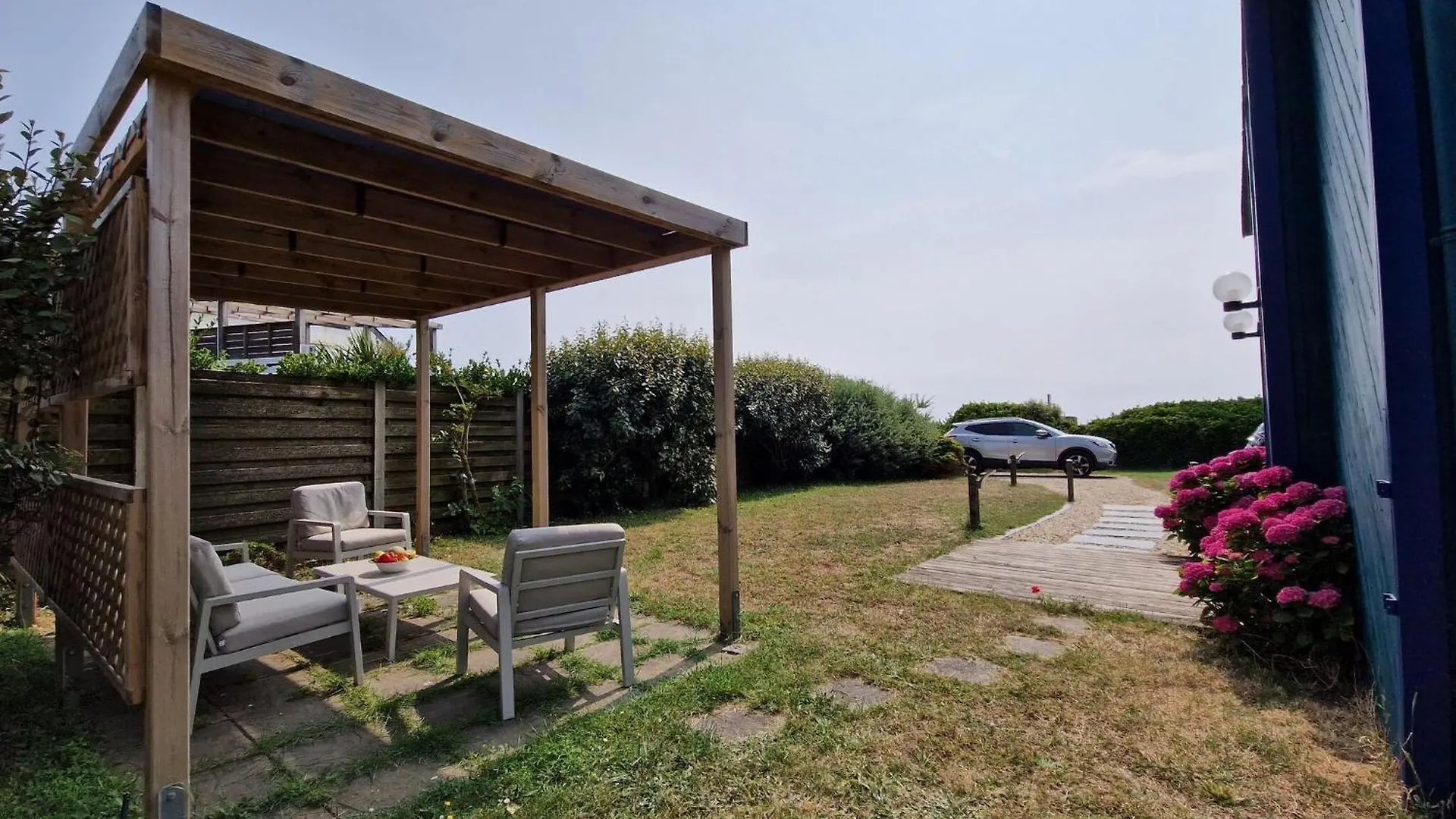 Beautiful Holiday Home With Sauna, Sea View Penestin